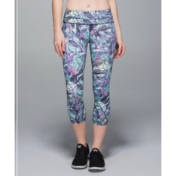 lululemon athletica Pants - Lululemon run inspire crop iridescent